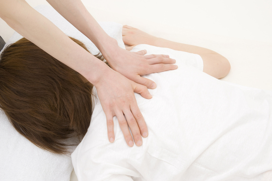 整体を受ける人